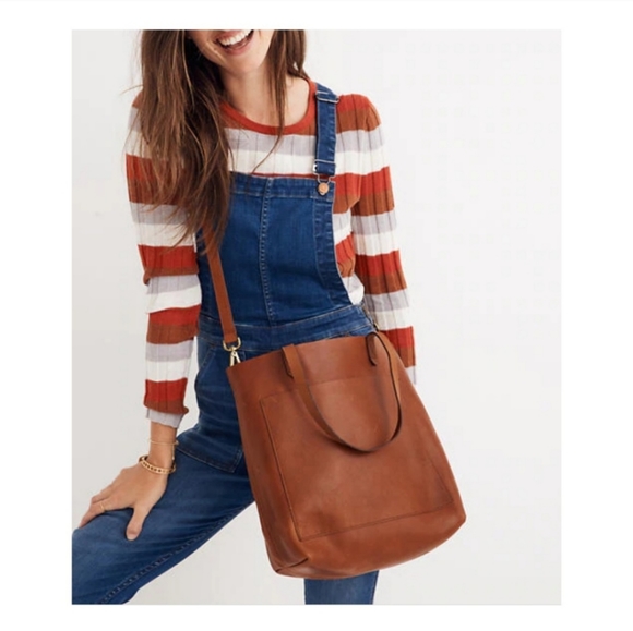 Madewell Handbags - NWT Madewell Medium Transport Tote English Saddle